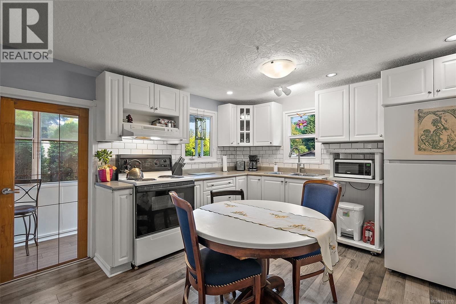 19 2587 Selwyn Road, Langford