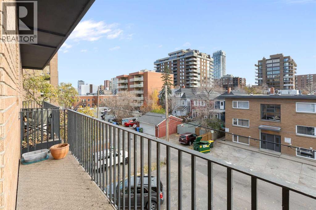 Single Family House for Sale in    Avenue SW Beltline Calgary 