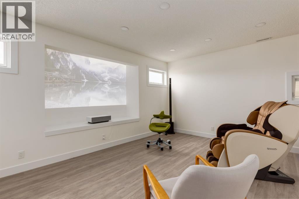 Single Family House for Sale in  Sherwood Mount NW Sherwood Calgary 