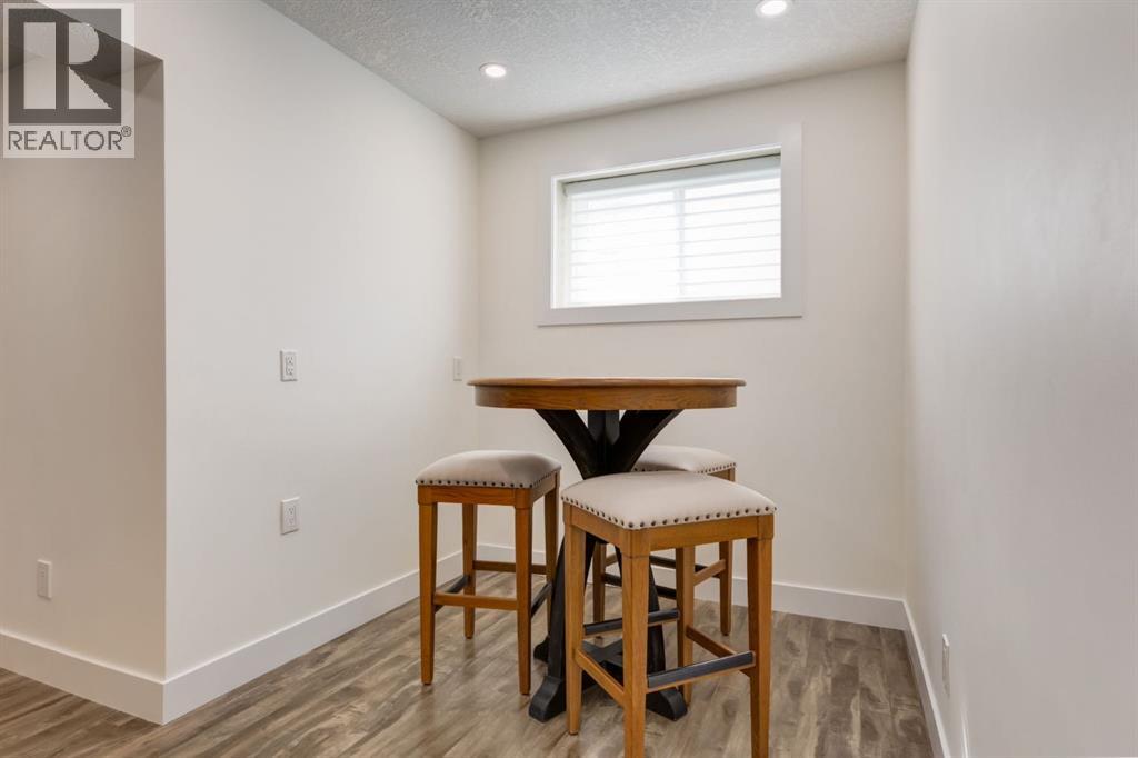 Single Family House for Sale in  Sherwood Mount NW Sherwood Calgary 