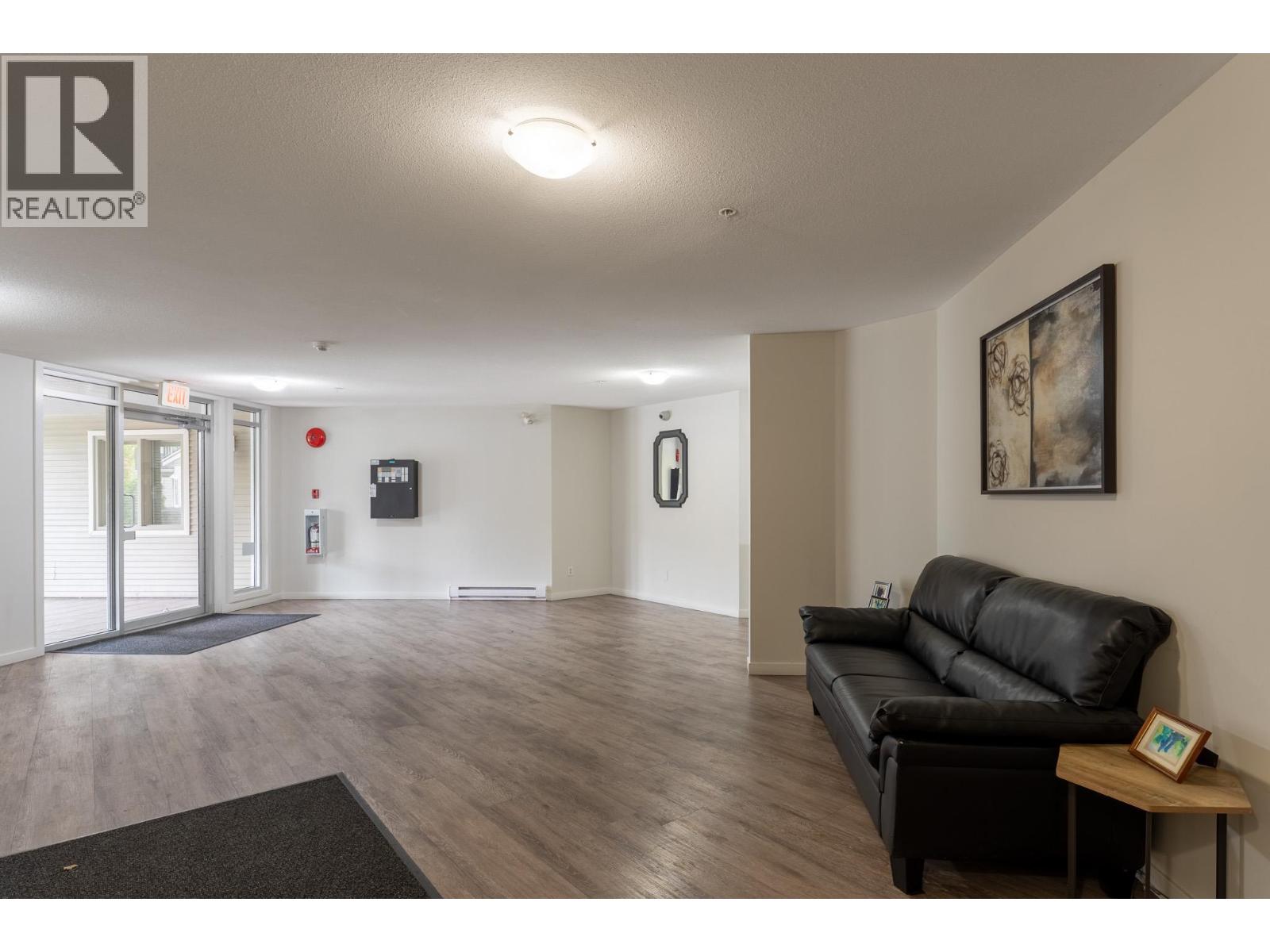 306 135 Ziprick Road, Kelowna