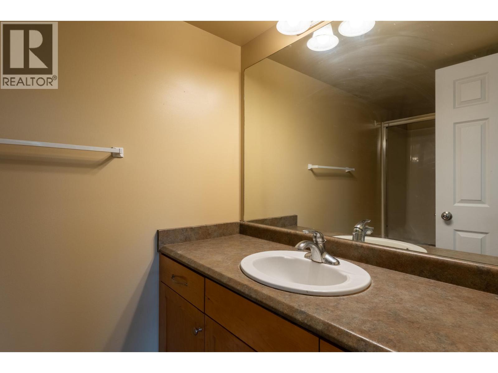 306 135 Ziprick Road, Kelowna