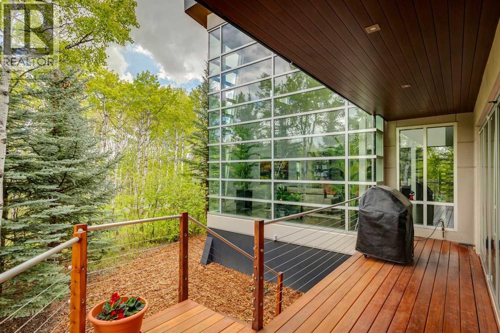 Single Family House for Sale in  Posthill Drive SW Springbank Hill Calgary 