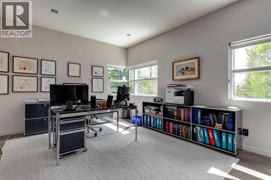 Single Family House for Sale in  Posthill Drive SW Springbank Hill Calgary 