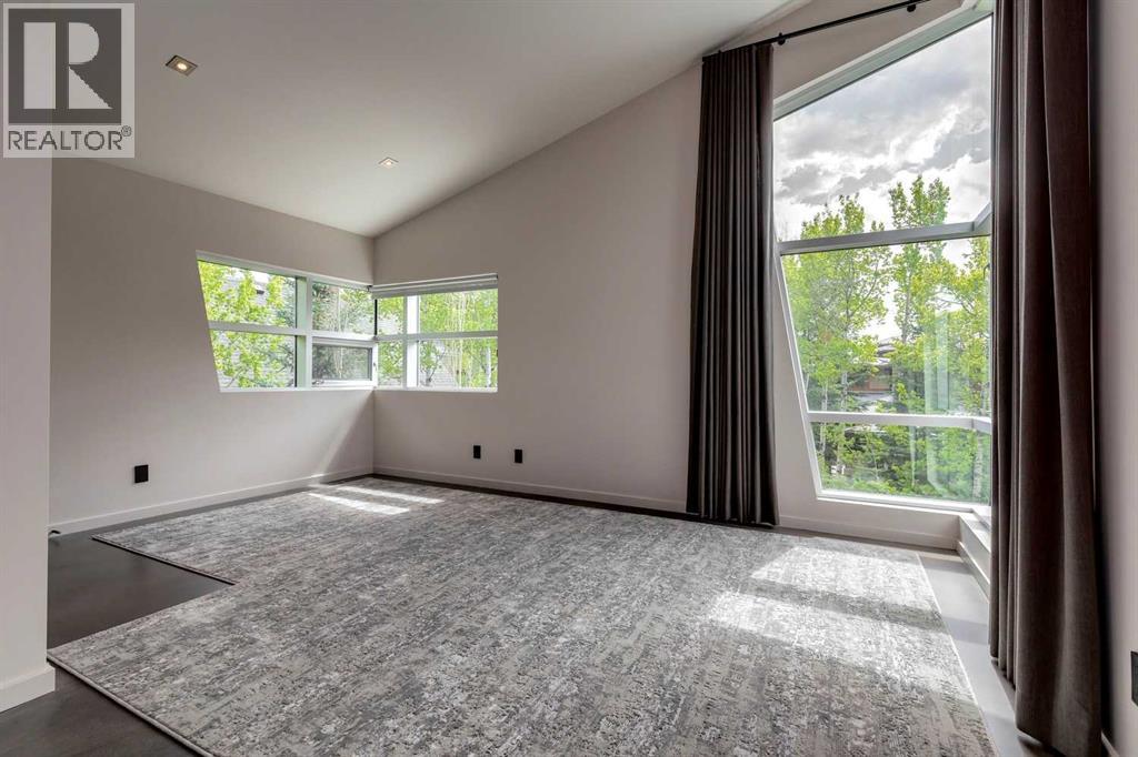 Single Family House for Sale in  Posthill Drive SW Springbank Hill Calgary 