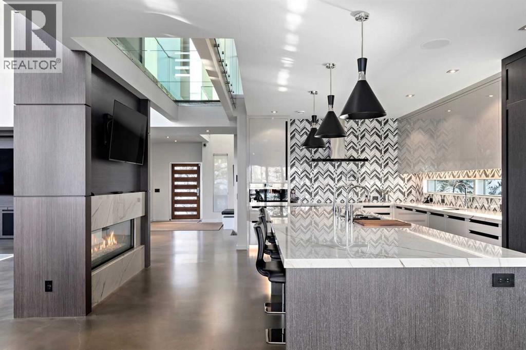 Single Family House for Sale in  Posthill Drive SW Springbank Hill Calgary 