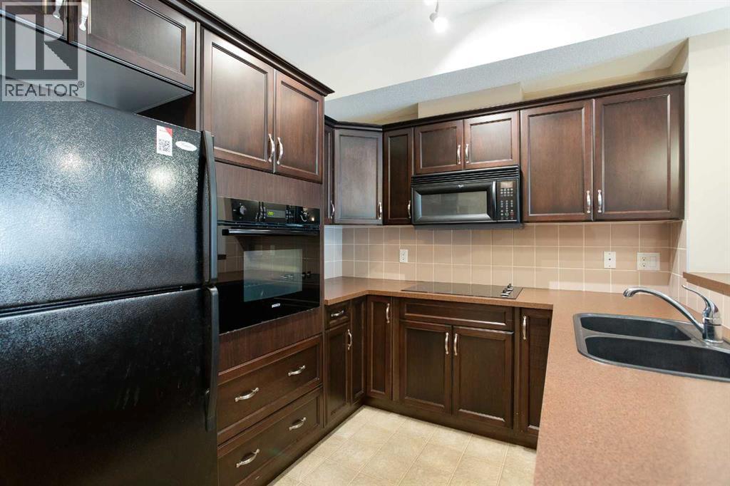 Single Family House for Sale in   Royal Oak Plaza NW Royal Oak Calgary 