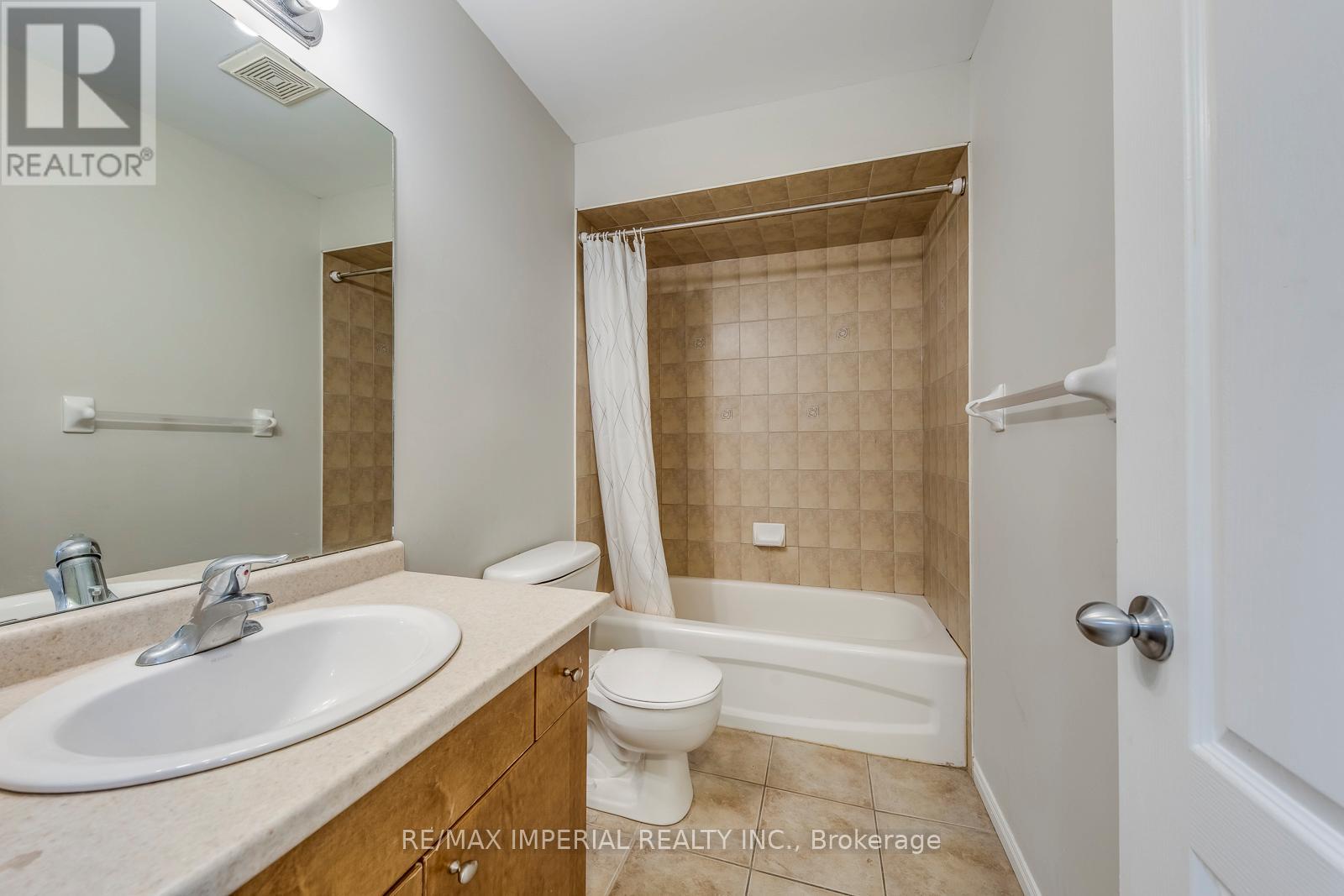 Single Family House for Sale in    SOUTHSIDE PLACE Hamilton (Mountview) 