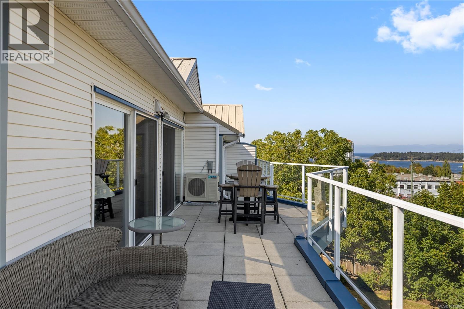 401 650 Prideaux St, Nanaimo