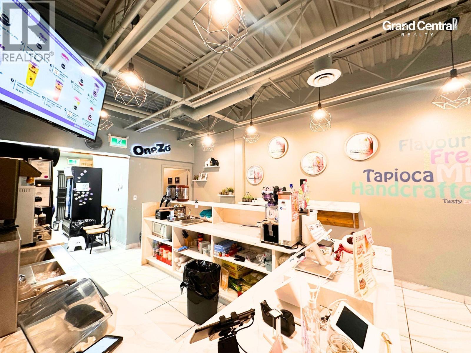 608 W BROADWAY, Vancouver