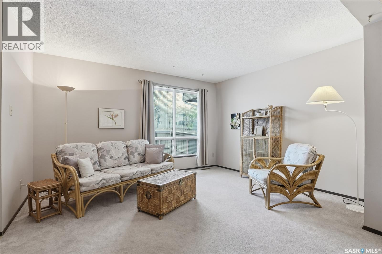 Single Family House 2 Level for Sale in   McKercher DRIVE Saskatoon 