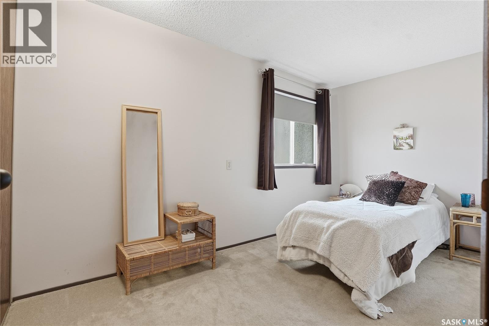 Single Family House 2 Level for Sale in   McKercher DRIVE Saskatoon 