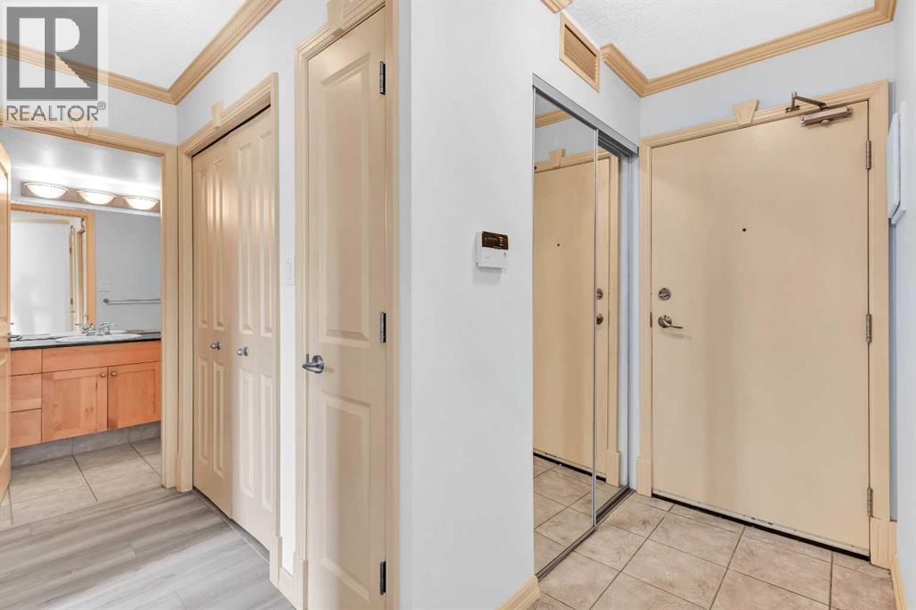 305, 4555 Varsity Lane NW Photo 5 - Calgary Real Estate