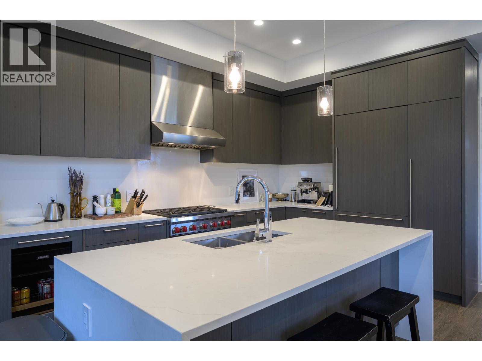 4754 HAZELNUT Way, Tsawwassen