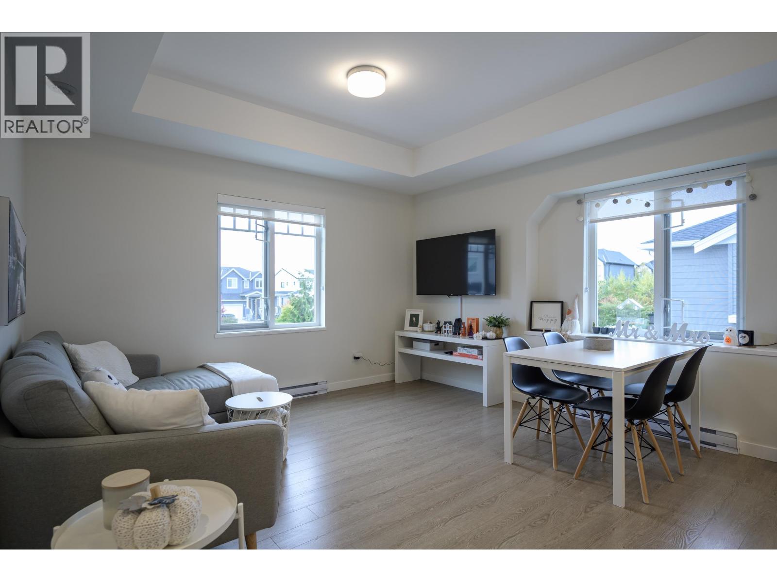 4754 HAZELNUT Way, Tsawwassen