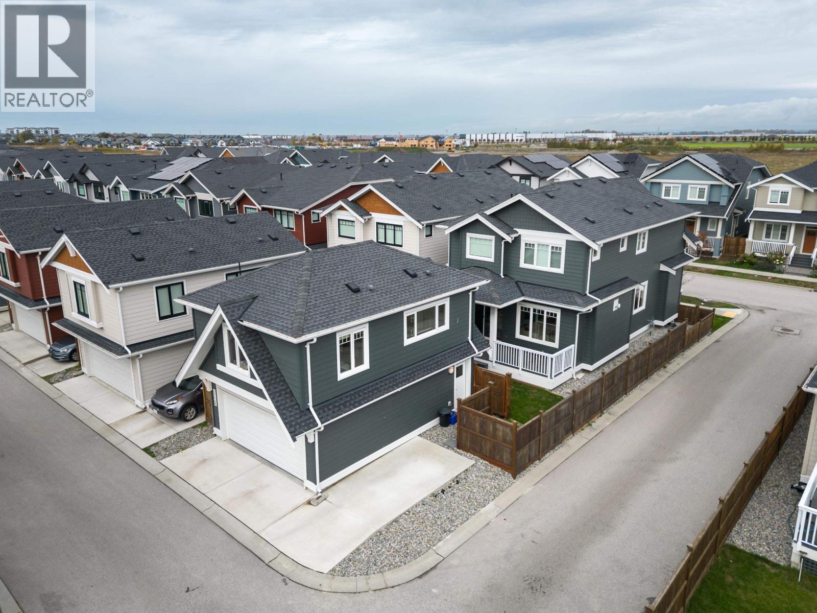 4754 HAZELNUT Way, Tsawwassen