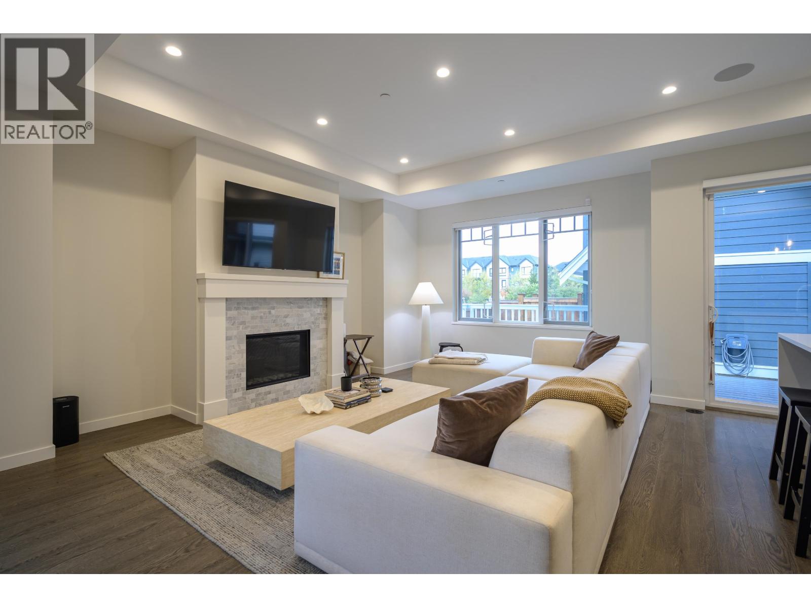 4754 HAZELNUT Way, Tsawwassen