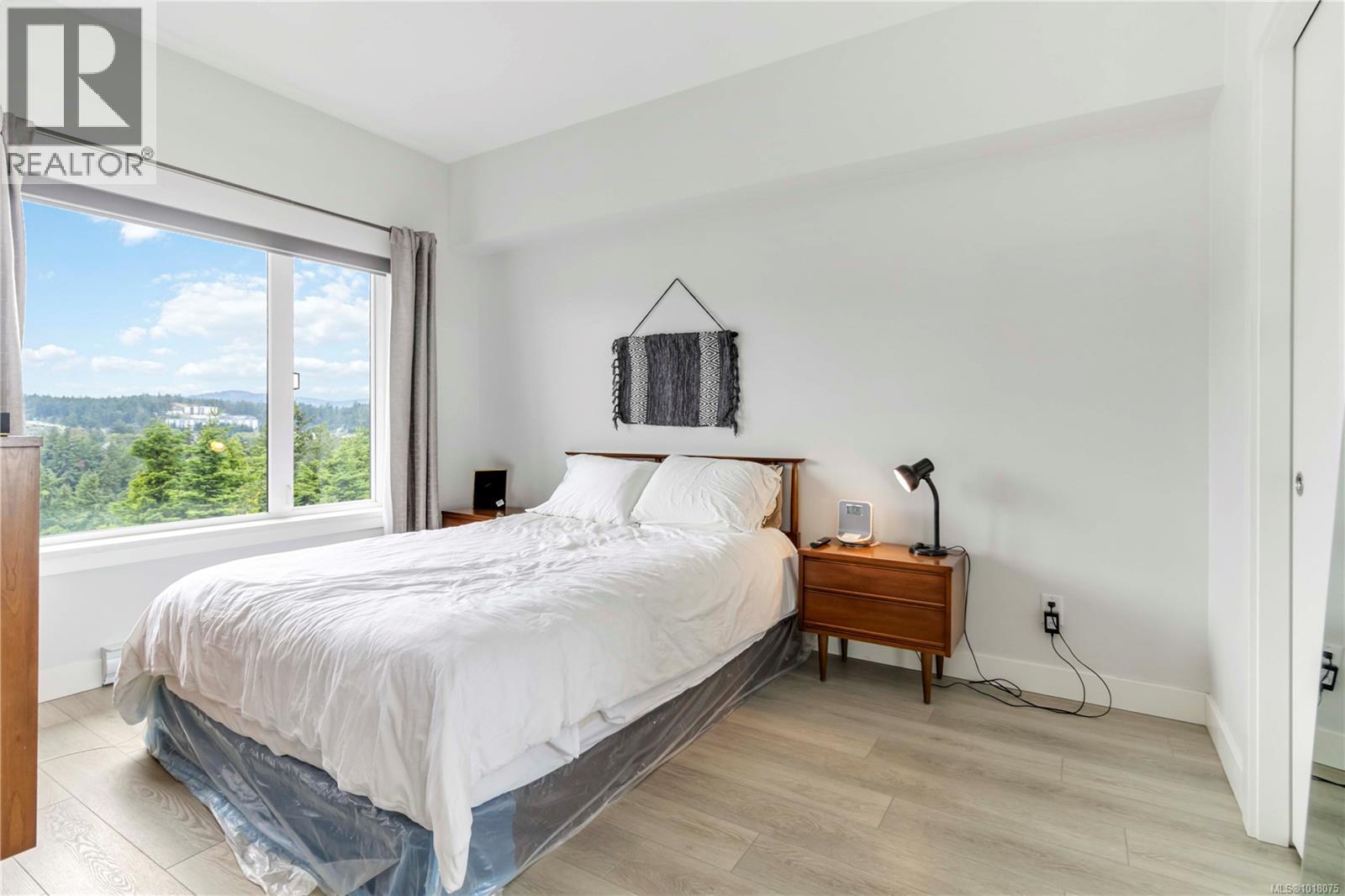 404 286 Wilfert Road, View Royal