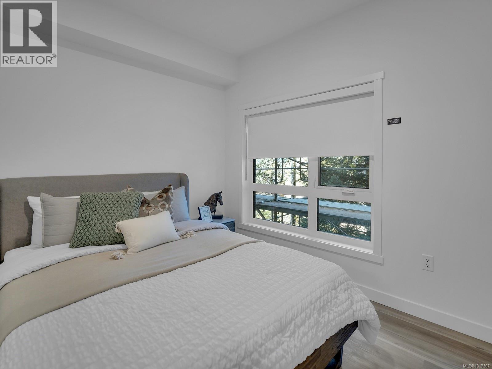 201 2390 City Gate Boulevard, Langford