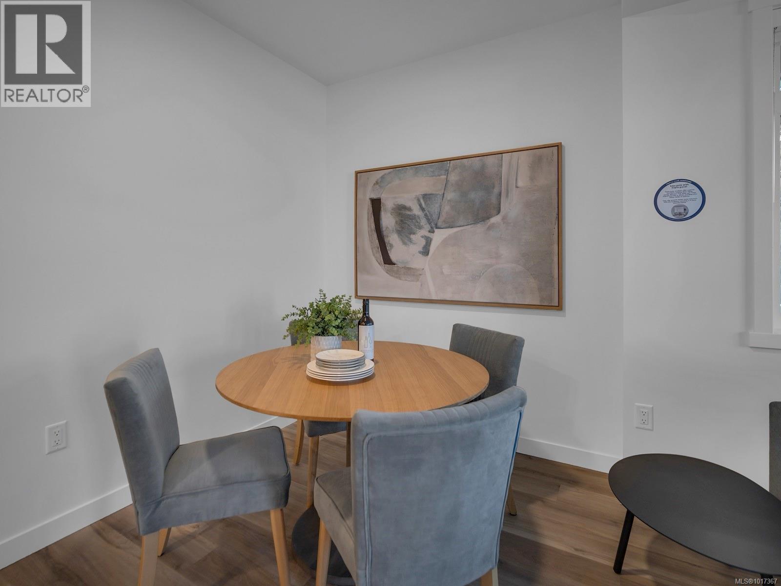 201 2390 City Gate Boulevard, Langford