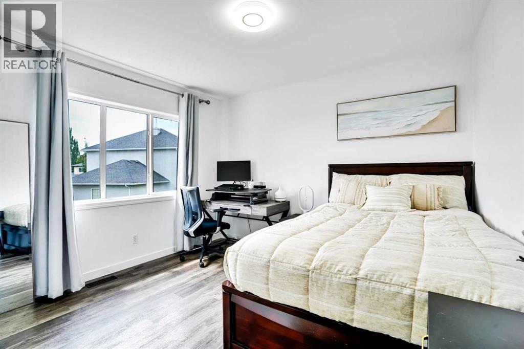 Single Family House for Sale in  Elkton Way SW Springbank Hill Calgary 