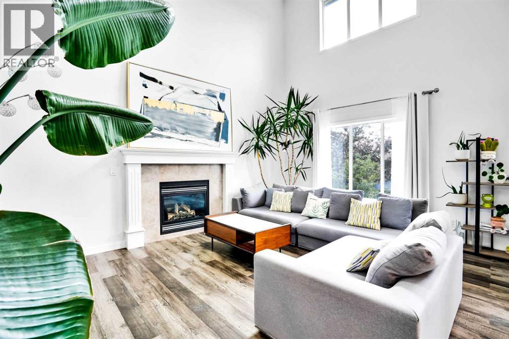 Single Family House for Sale in  Elkton Way SW Springbank Hill Calgary 