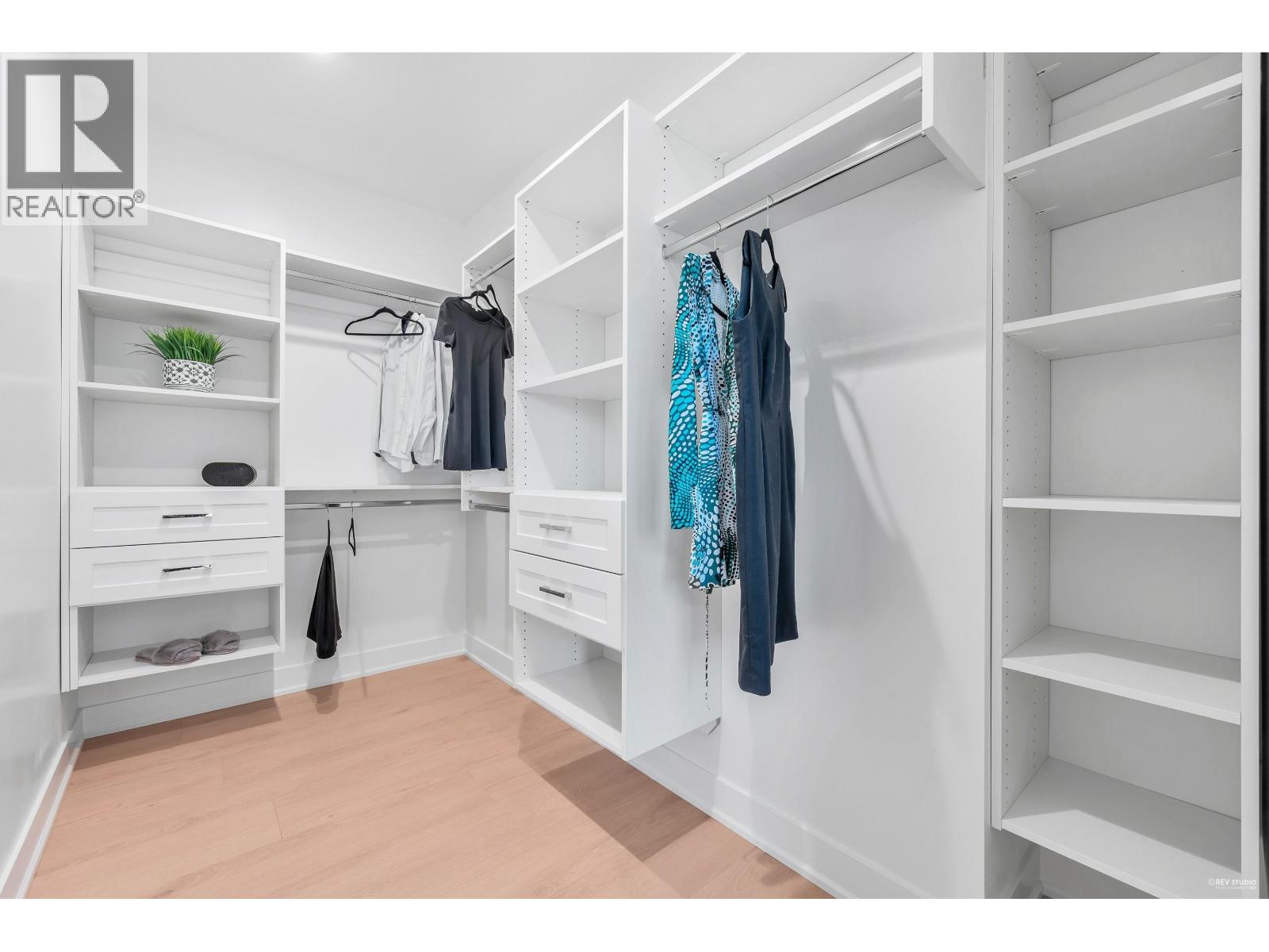 #106-8233 WILLIAMS Road, Richmond