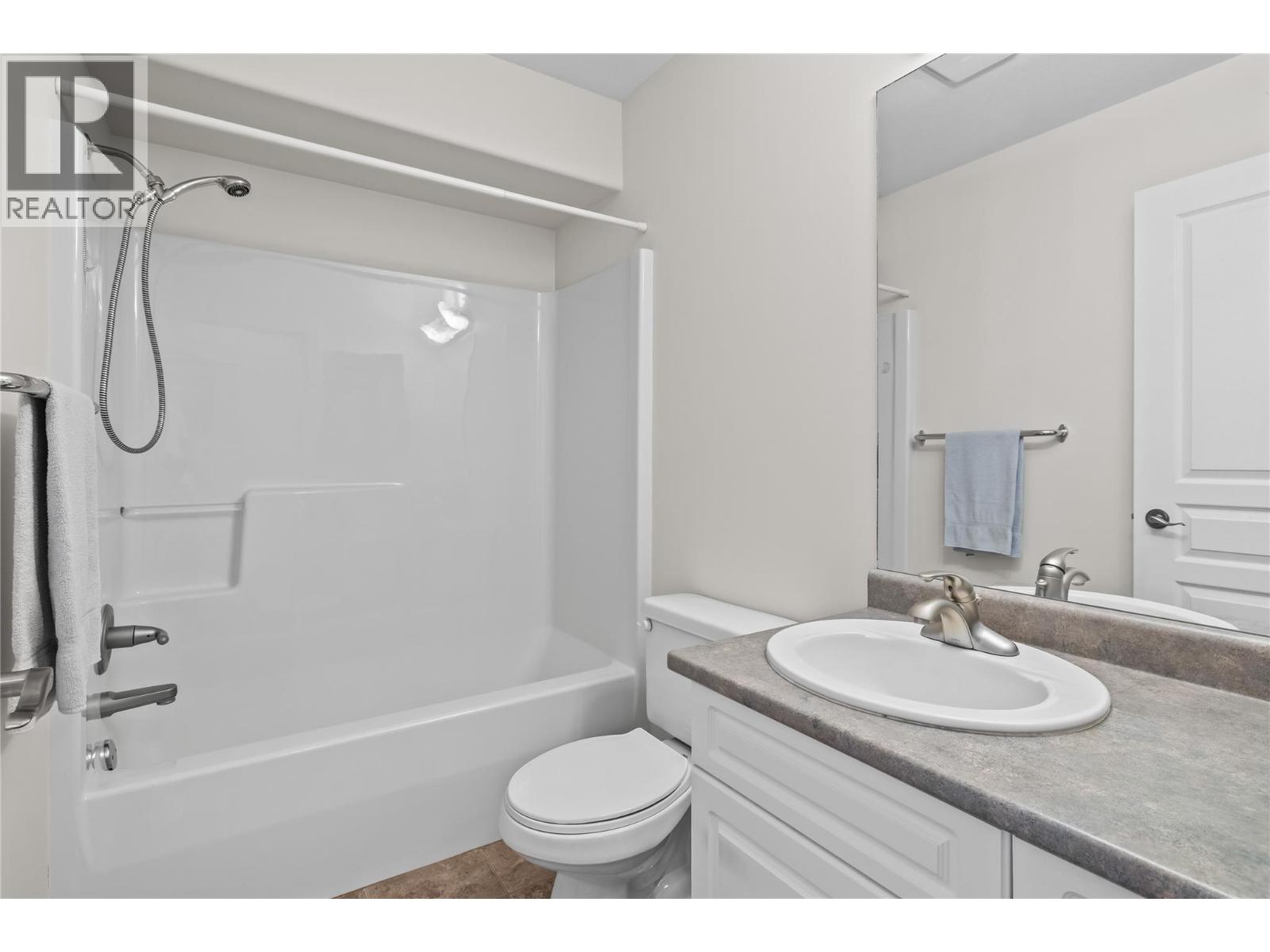 104 1188 Houghton Road, Kelowna