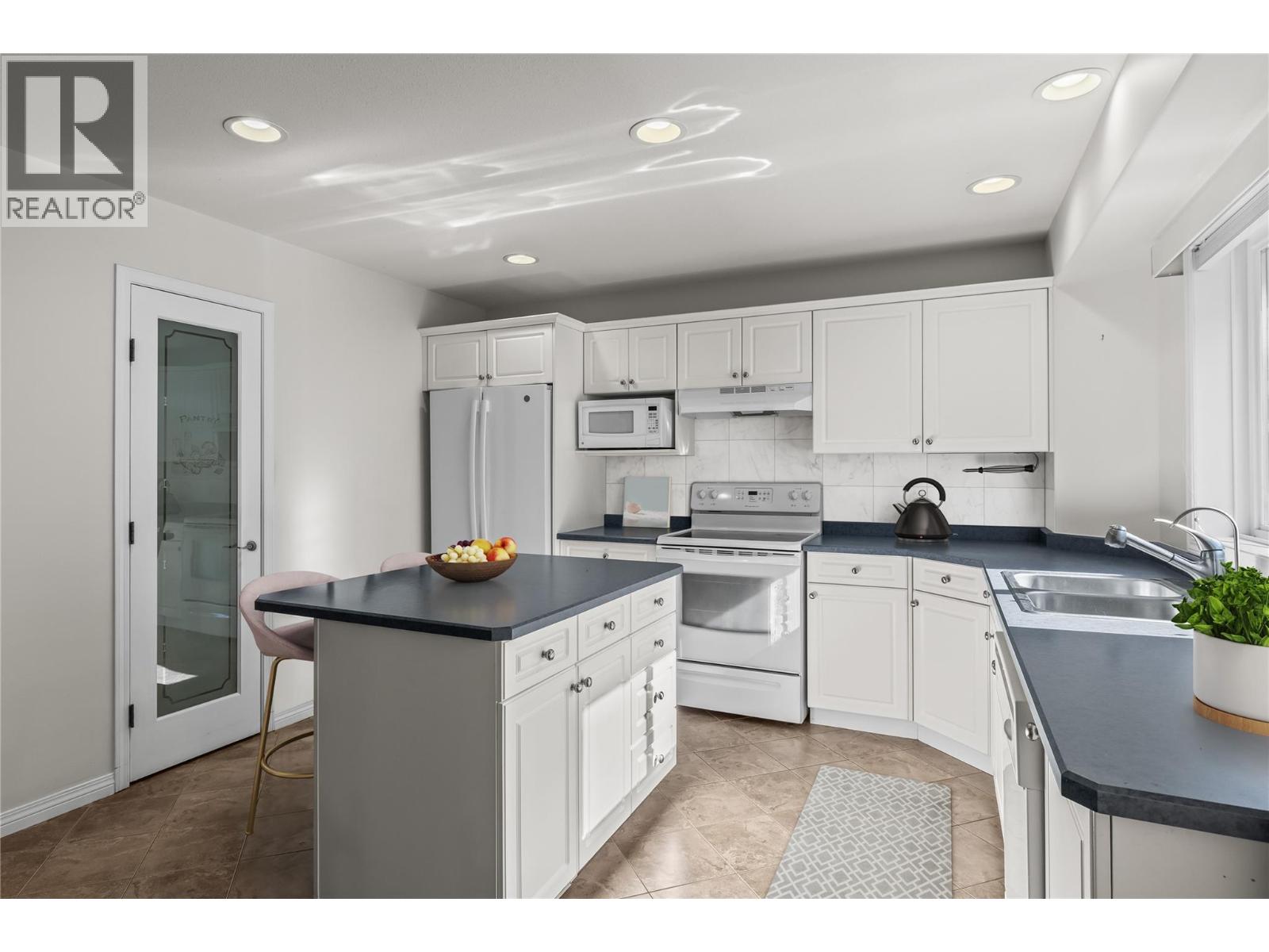 104 1188 Houghton Road, Kelowna