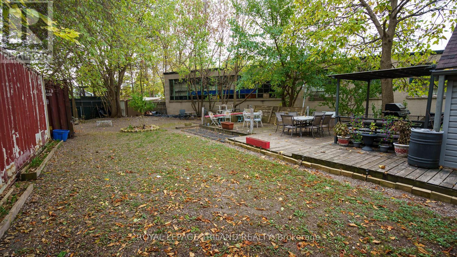 105 HAMILTON ROAD - 23