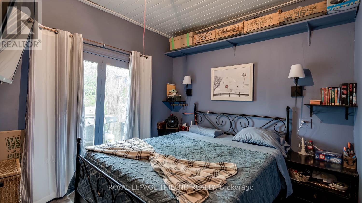105 HAMILTON ROAD - 4