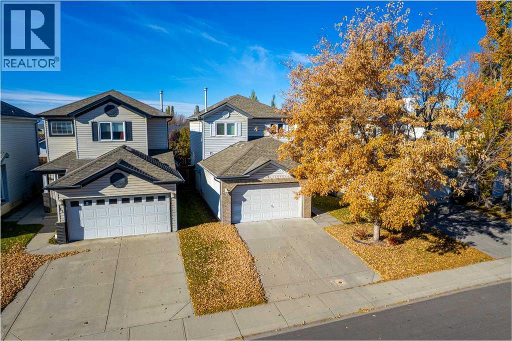 Single Family House for Sale in  Mt Apex Green SE McKenzie Lake Calgary 