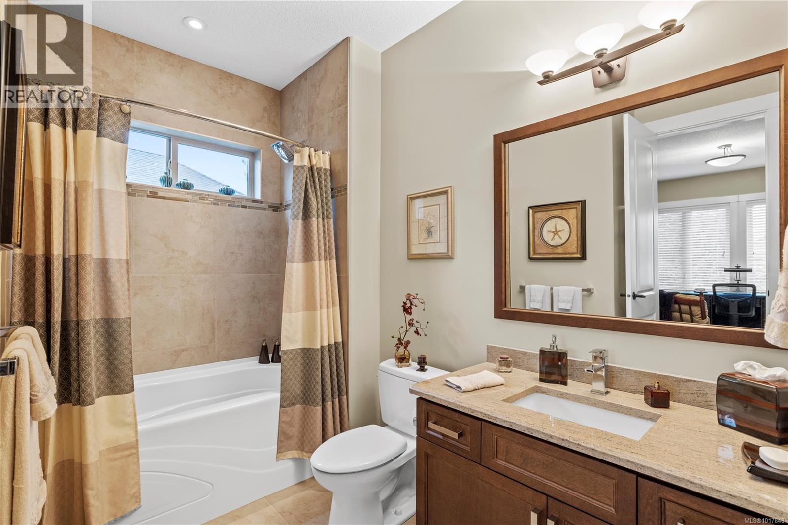 983 Windridge Pl, French Creek