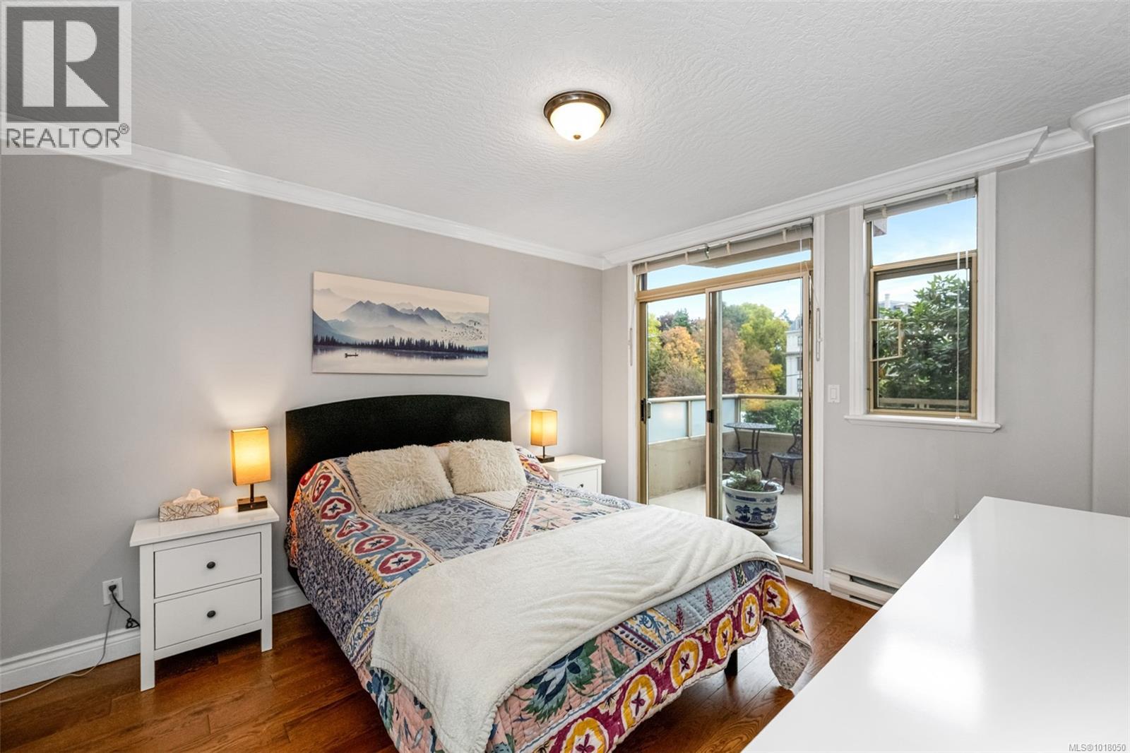 101 605 Douglas St, Victoria