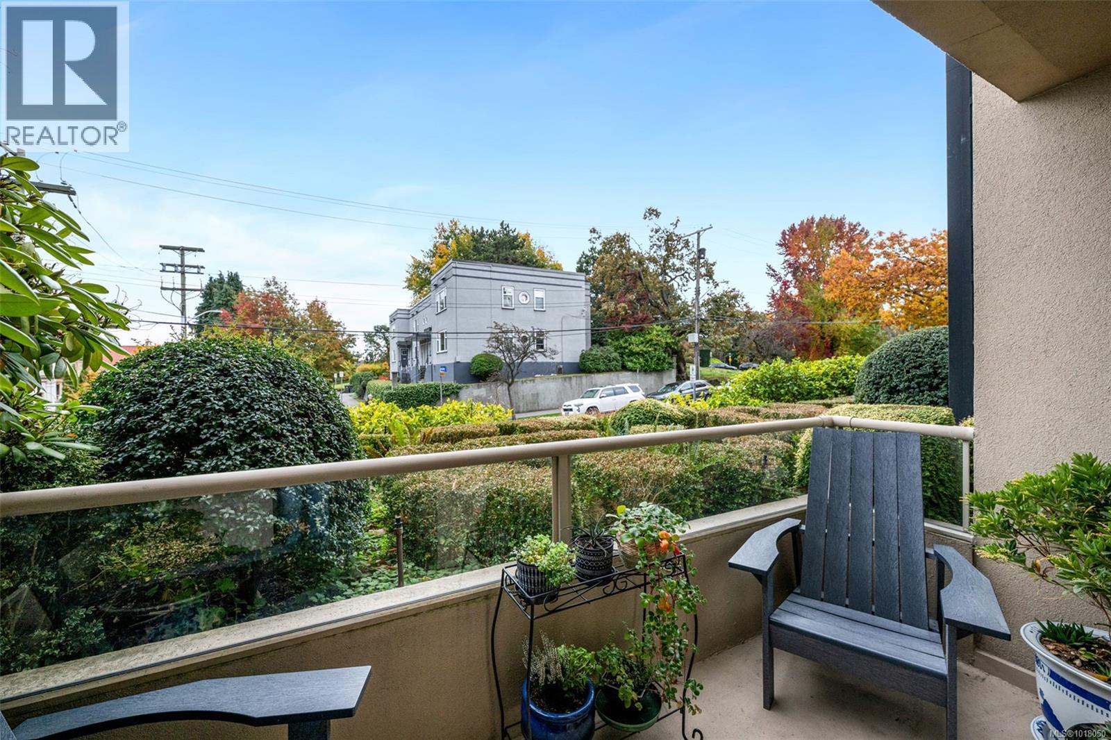101 605 Douglas St, Victoria