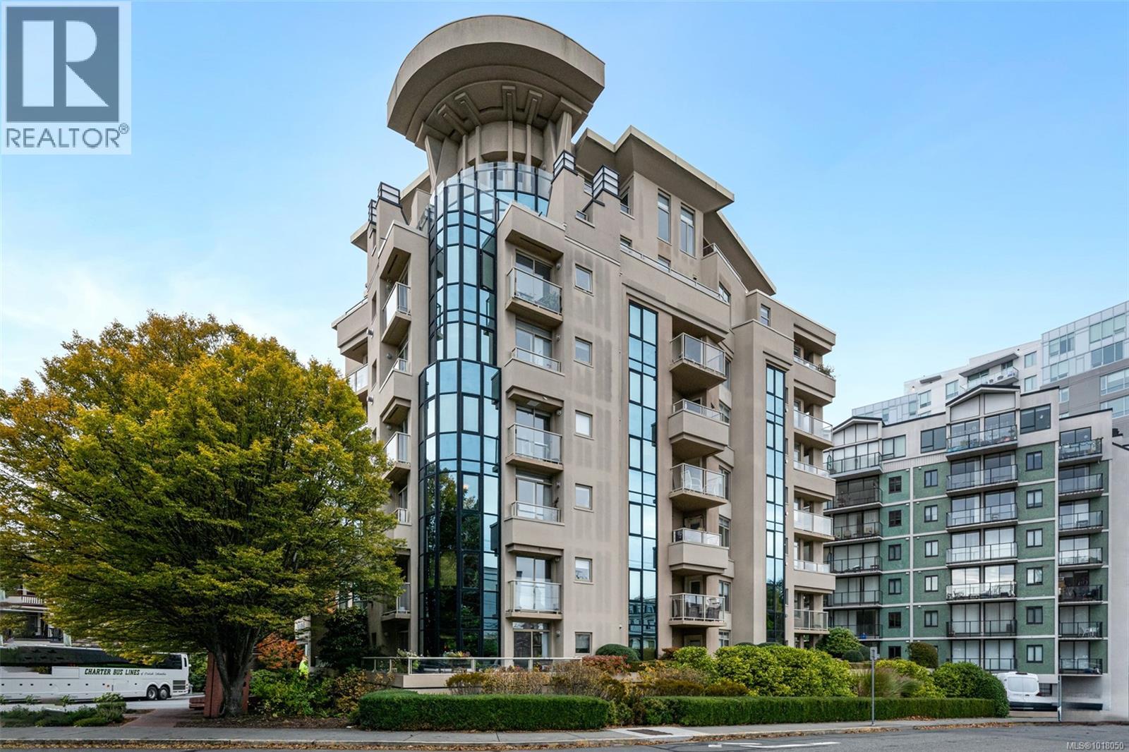 101 605 Douglas St, Victoria