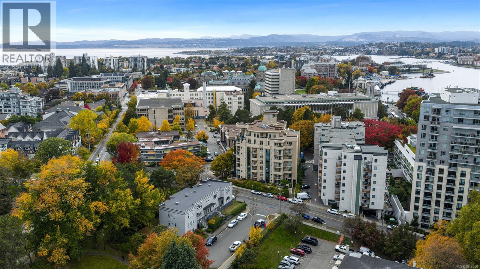 101 605 Douglas St, Victoria