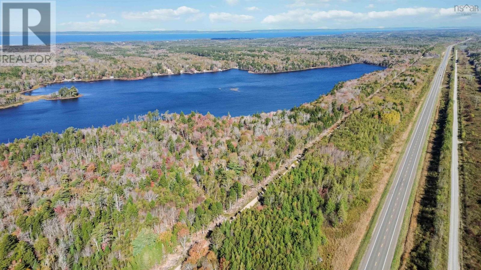 Property 14 of 42 of Highway 101