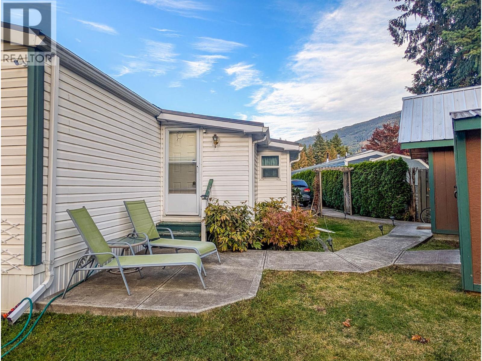 6721 51 Street Northeast, Salmon Arm
