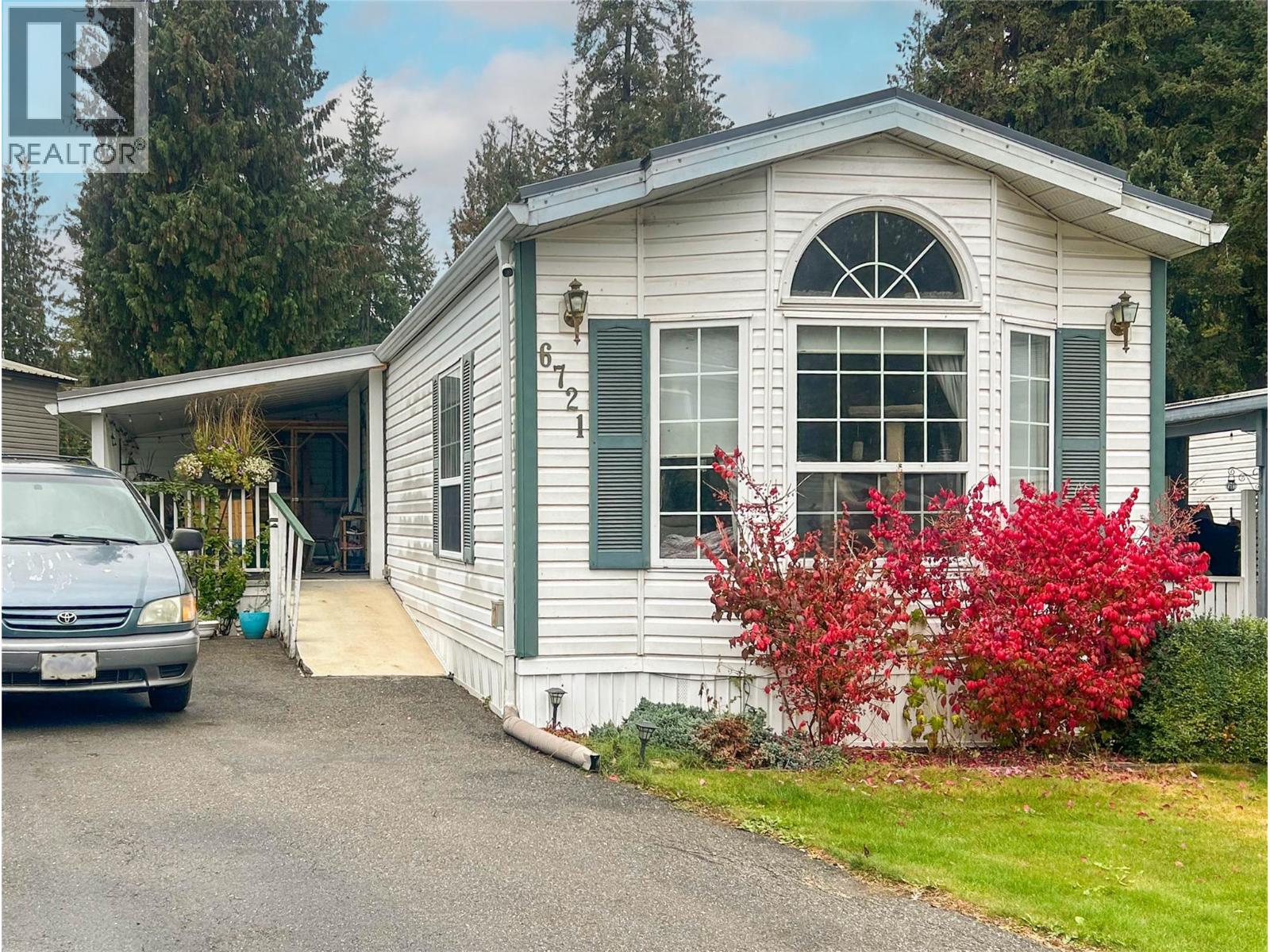 6721 51 Street Northeast, Salmon Arm
