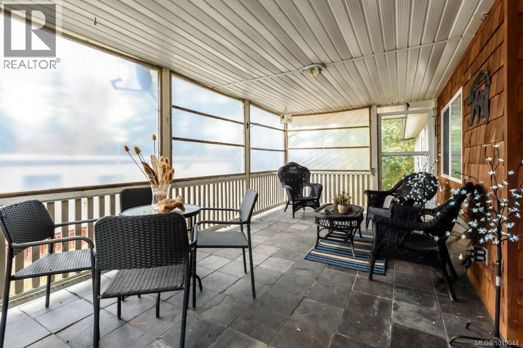 #61 3216 BACK RD - 32