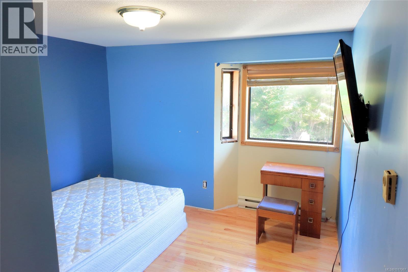 437 MARINE DR - 10