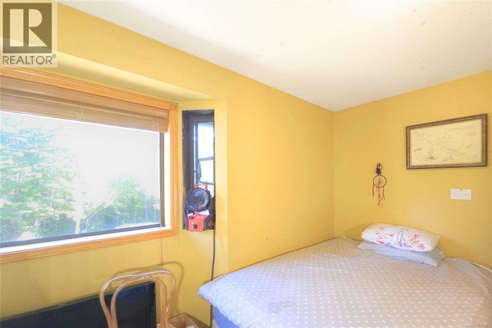 437 MARINE DR - 12