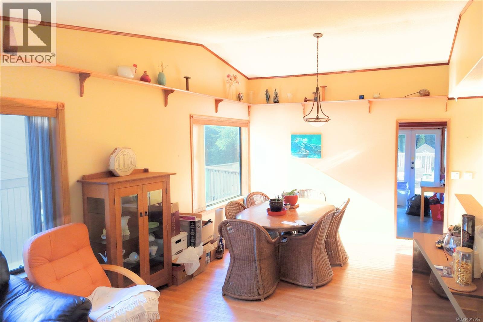 437 MARINE DR - 6