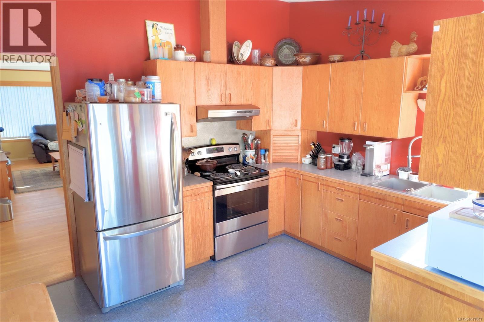 437 MARINE DR - 7