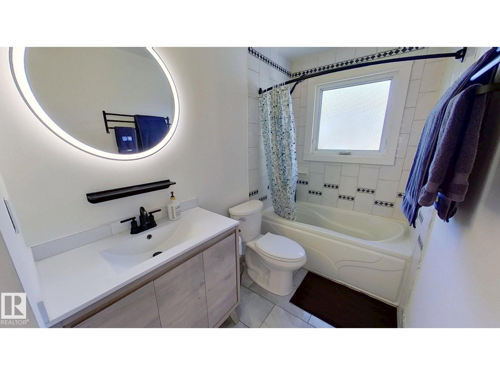 16466 104A AV NW, Edmonton