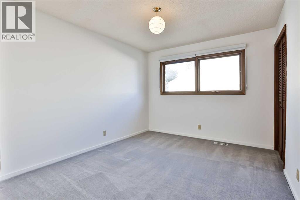 Single Family House Bungalow for Sale in  Corvette Crescent S Glendale Lethbridge 