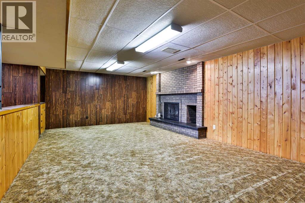 Single Family House Bungalow for Sale in  Corvette Crescent S Glendale Lethbridge 