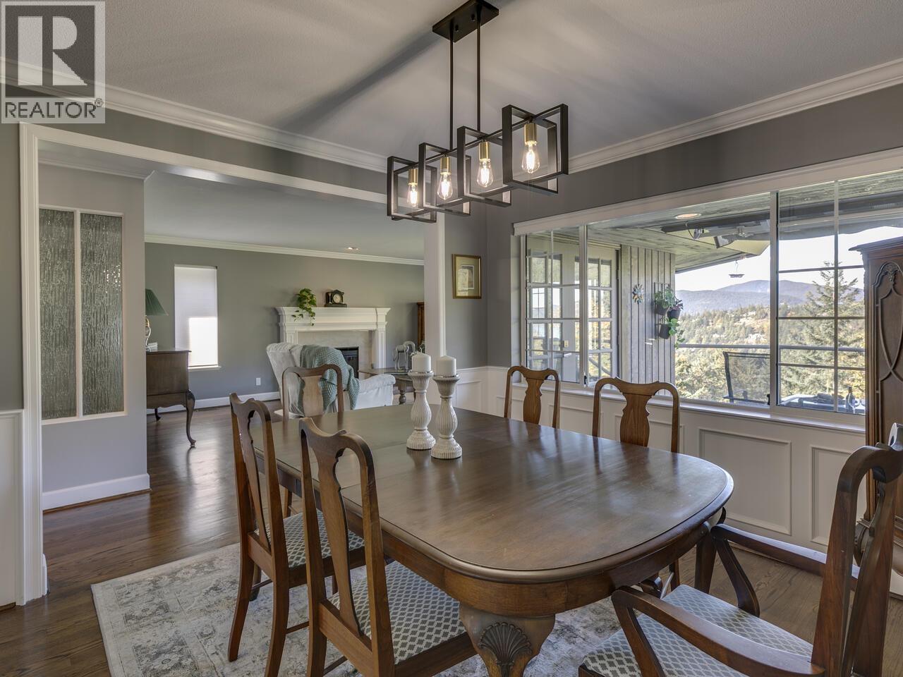 5390 WESTHAVEN WYND, West Vancouver