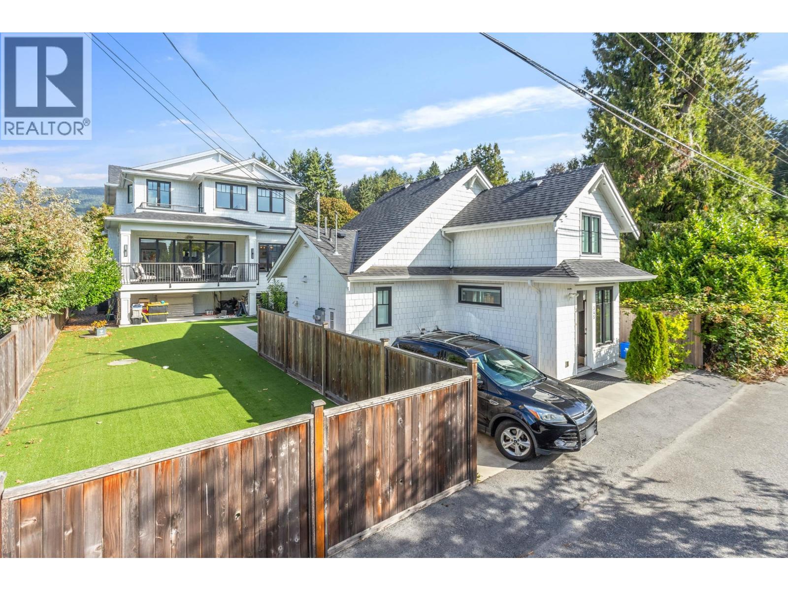 345 E 20TH STREET, North Vancouver